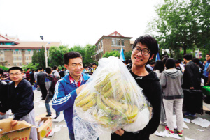 天大“水果节”网友点赞
