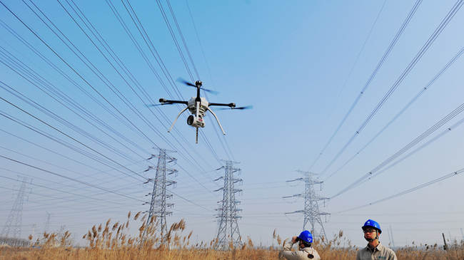 天津电力科技巡检保两会安全供电