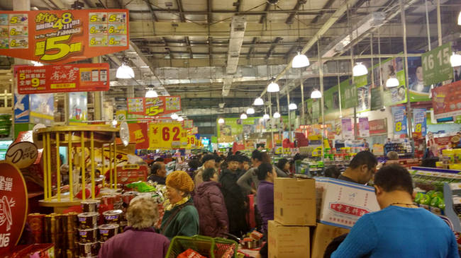 天津超市春节购物渐入高潮