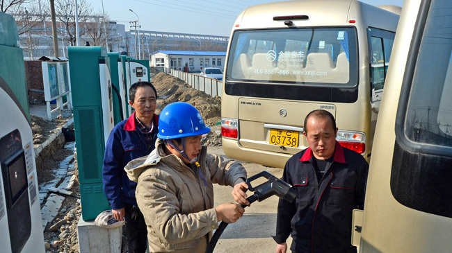 天津首个班车服务站点充电桩项目送电成功
