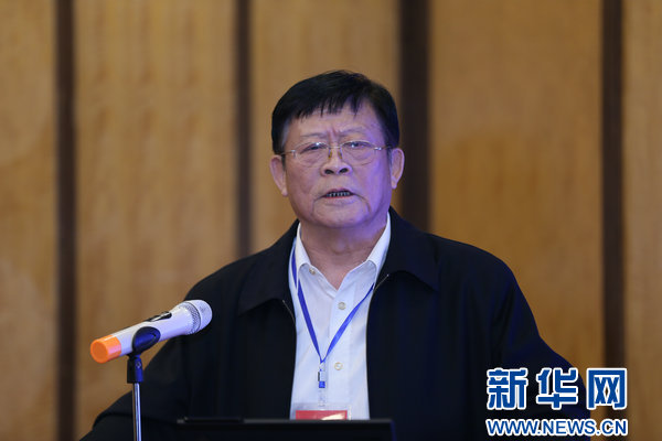 天津市人民政府参事室特约研究员李蕴祺发言