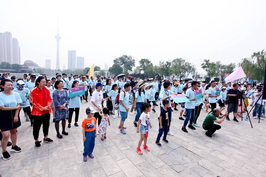 酷跑天津 水上公园全民竞走挑战赛现场