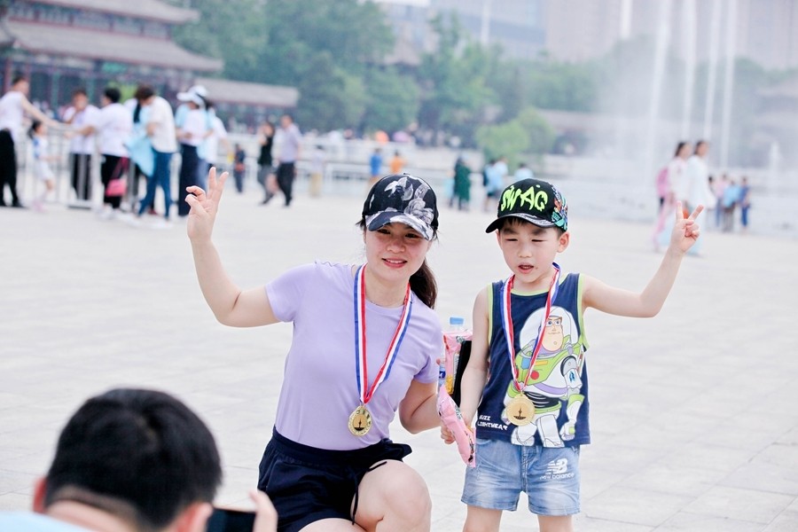 酷跑天津 水上公园全民竞走挑战赛现场