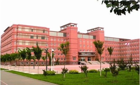 英华国际学校