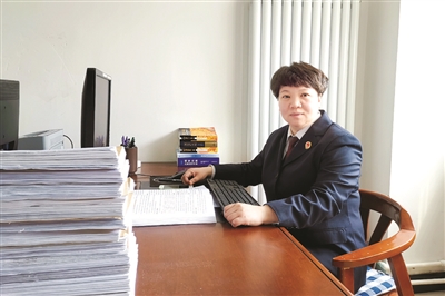 苏伟英：不忘初心勇担当 牢记使命写正义
