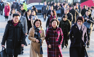 天津市第十七届人大三次会议开幕