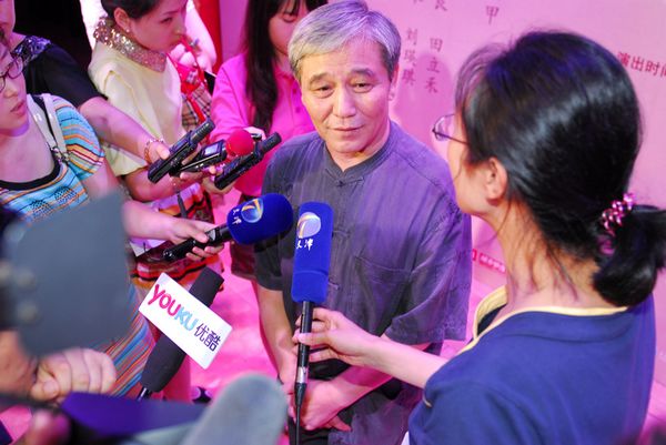 马志明接受媒体采访
