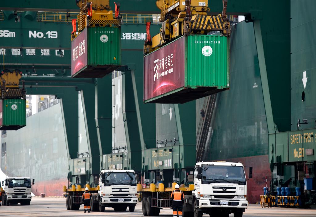 全球最大集装箱海运联盟在天津港开通欧洲新航线