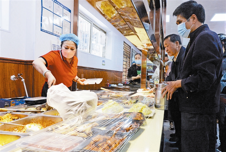 大王莊街道老人家食堂開業