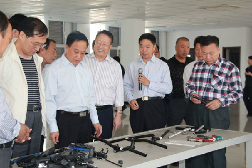 武清区人大代表莅临京津科技谷视察指导工作