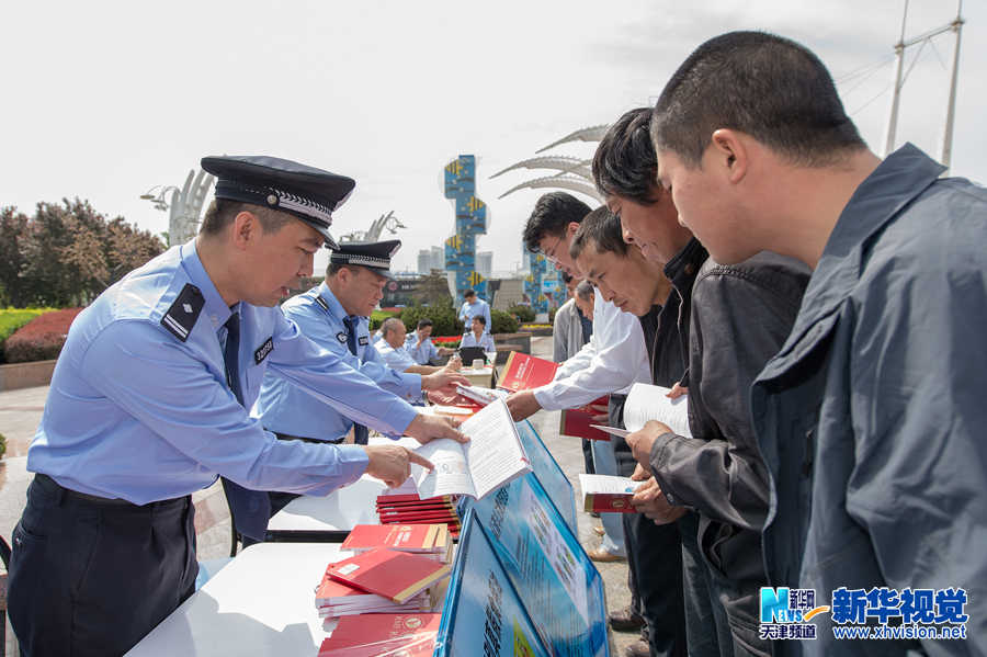 天津市公安局四级接待群众来访日10周年纪实