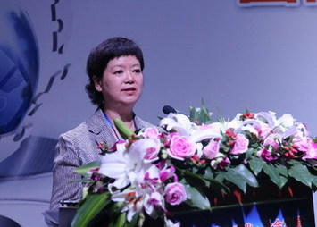 北京大学新闻与传播学院程曼丽教授演讲