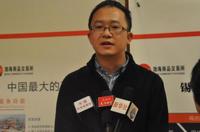 雲南錫業股份有限公司經銷分公司總經理助理吳建勳接受媒體採訪