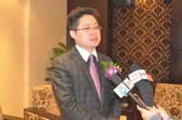 中国兵工物资华东有限公司总经理闫化强接受媒体采访