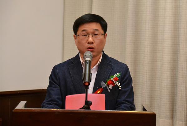 上市企业董事长曾明致辞