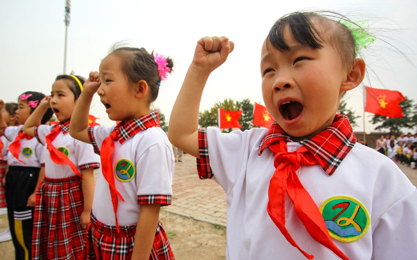 天津小学举办“红领巾相约中国梦”主题活动